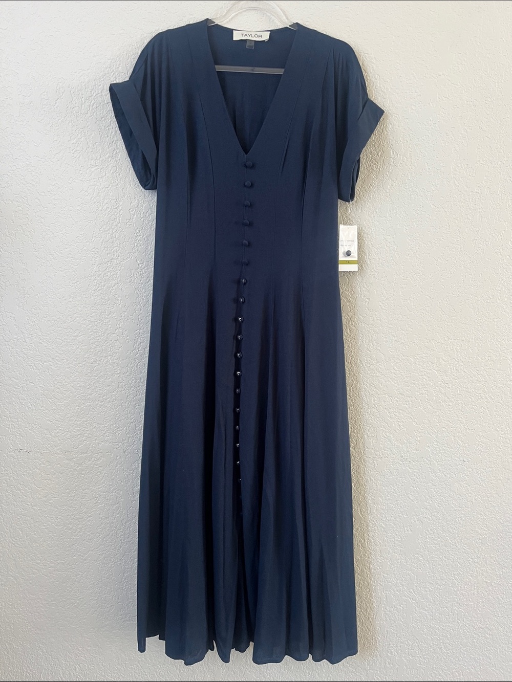 Taylor Women’s Size 14 Navy Blue V-Neck Button Down Boho Maxi Dress